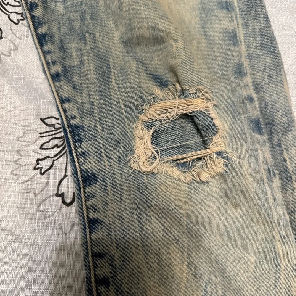 Jeans - Picture 2 of 7